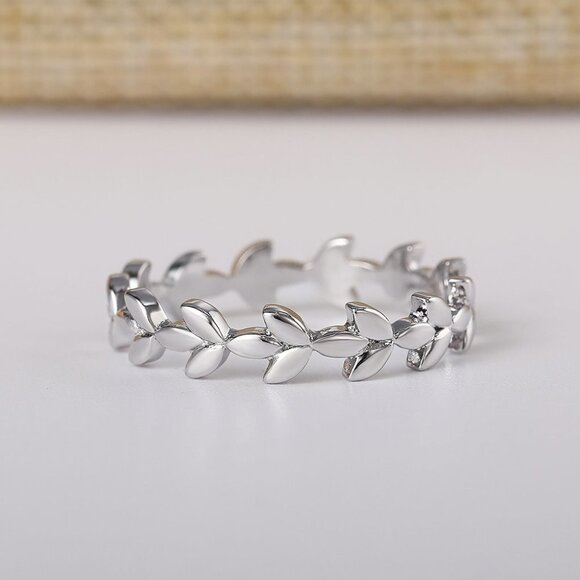 💥PREMIUM 925 STERLING SILVER DAINTY LEAF ETERNITY BEAUTIFUL RING, K952 - Picture 3 of 5
